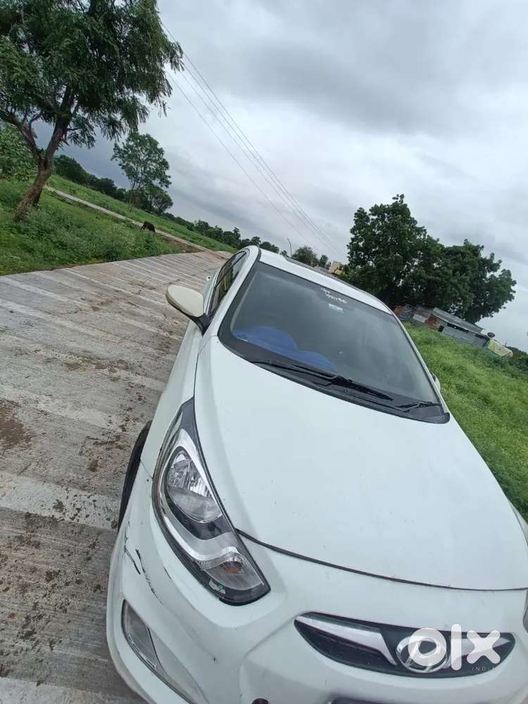 Hyundai Verna 2013
