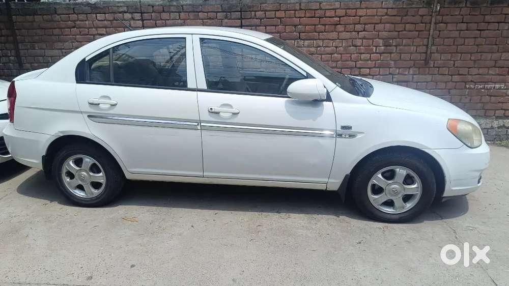 Hyundai Verna 2010 Model. Genuine 95000 Driven.