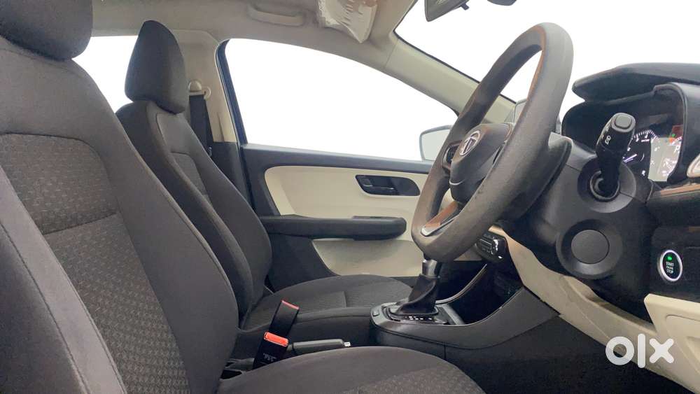 Tata Altroz 1.2 Xta Petrol Dct, 2022, Petrol