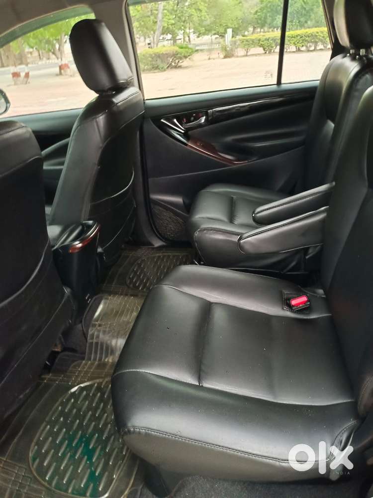 Toyota Innova Crysta 2.8 Gx At, 2017, Diesel