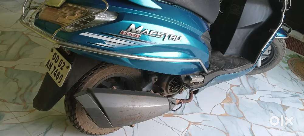 Hero Honda Pleasure 2017 new tyre.new battery single hand gadi. Well m