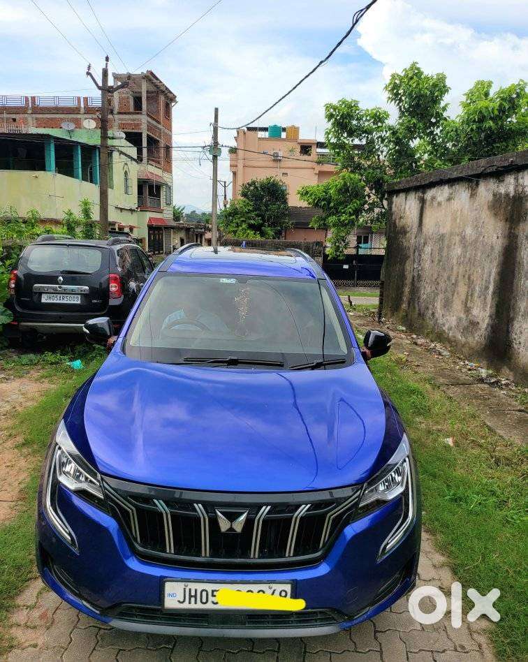 Mahindra Xuv700 2.0 Ax 5 Petrol Mt 7 Str, 2022, Petrol