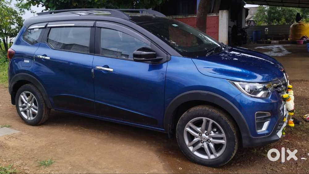 7 Seater Blue And Black Dual Tone