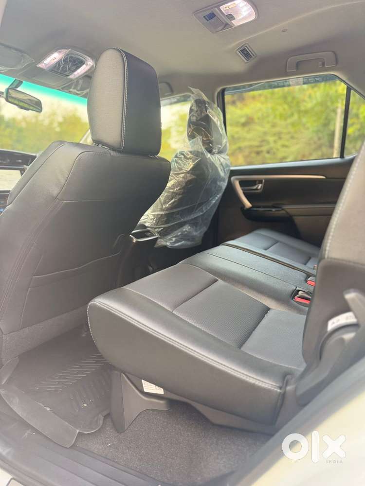 Toyota Fortuner 4x2 At 2.7 Petrol, 2026, Petrol