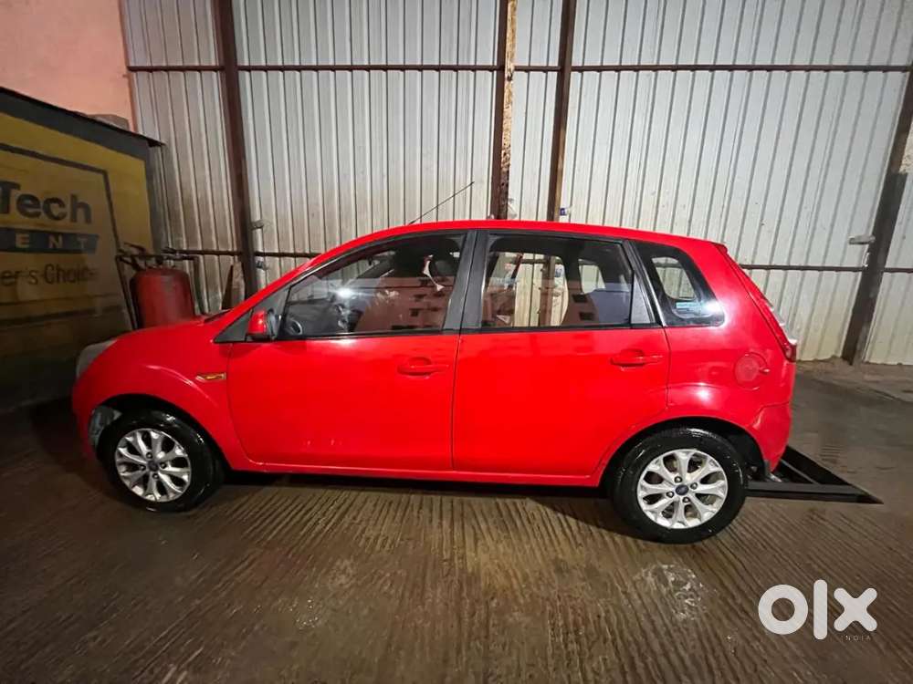 A Great Condition Ford Figo 1.2 Titanium 2013