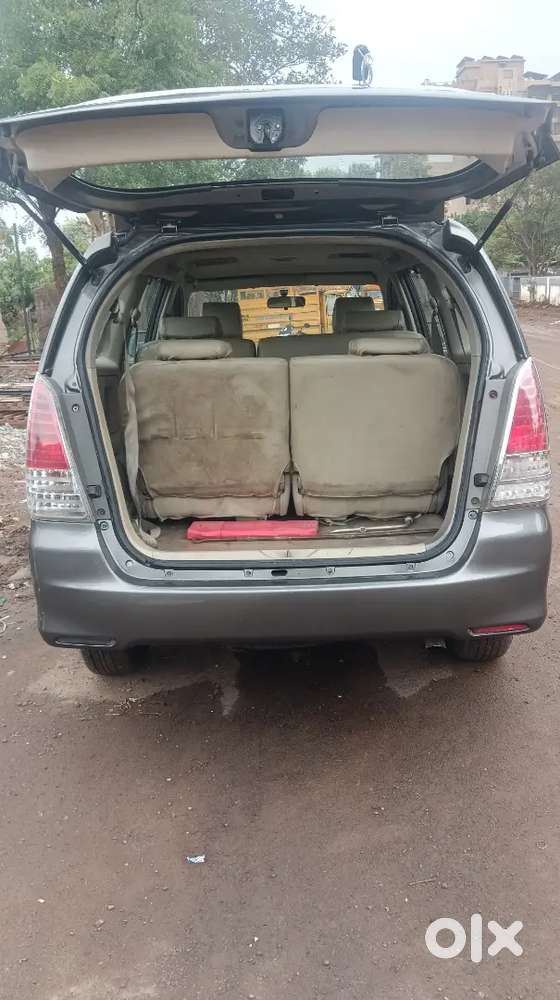 Toyota Innova 2.5g 2010 Ending Model 2030 All Documents Are Clear
