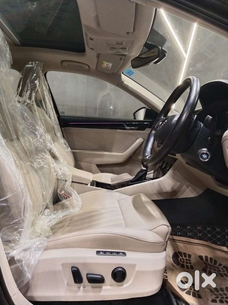 Skoda Superb 2.0 Tsi At L&k, 2023, Petrol