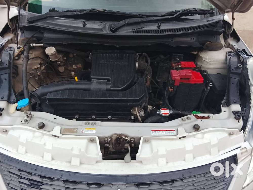 Maruti Suzuki Swift Vxi With Abs, 2015, Petrol
