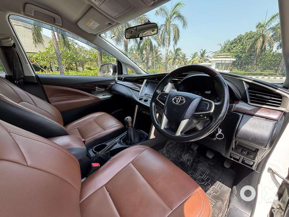 Toyota Innova Crysta 2.4 G Mt 8s, 2019, Diesel