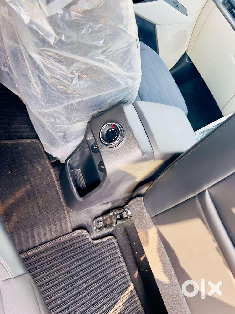 Kia Carens Clavis Htk, 2025, Petrol