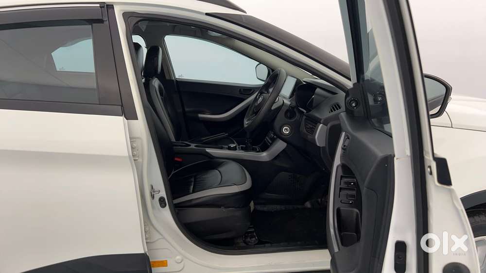 Tata Nexon 1.2 Revotron Xm (s), 2023, Petrol