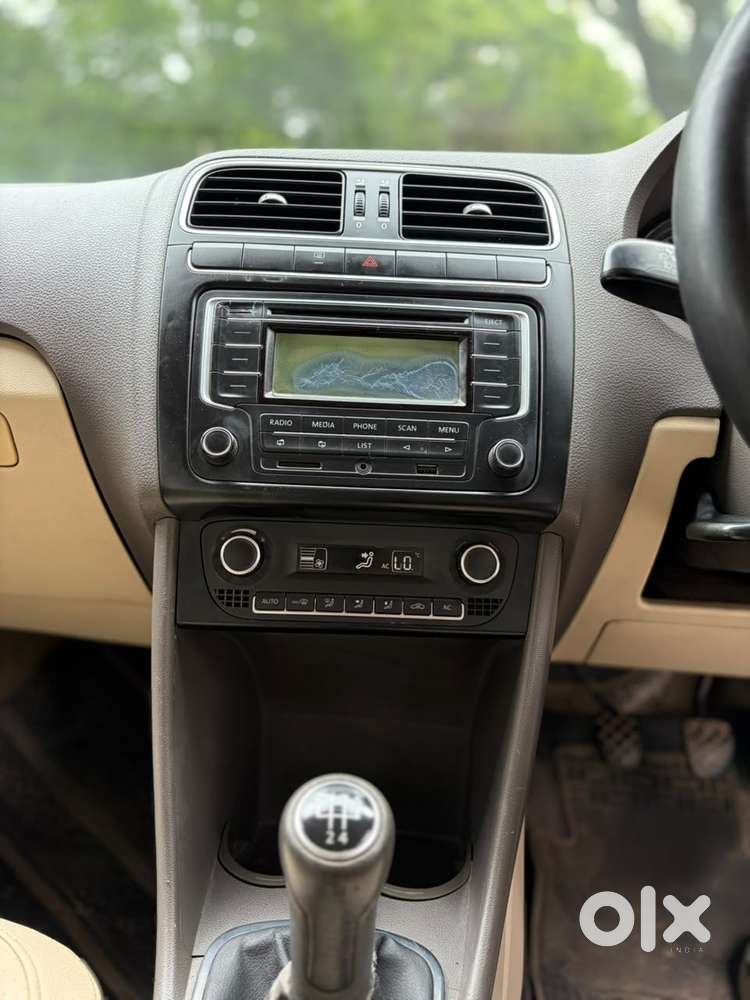 Volkswagen Vento Petrol Highline, 2013, Cng & Hybrids