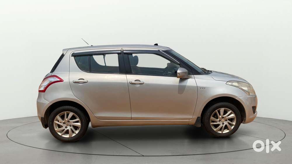 Maruti Suzuki Swift Zxi, 2012, Petrol