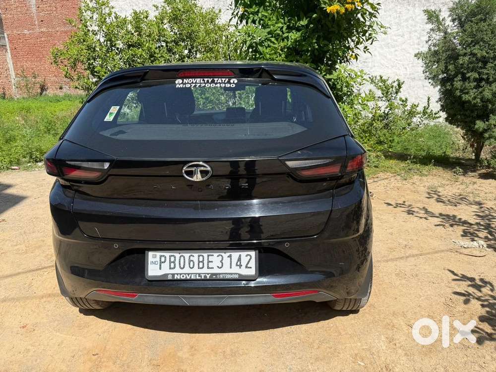 Tata Altroz 2023 Petrol Well Maintained