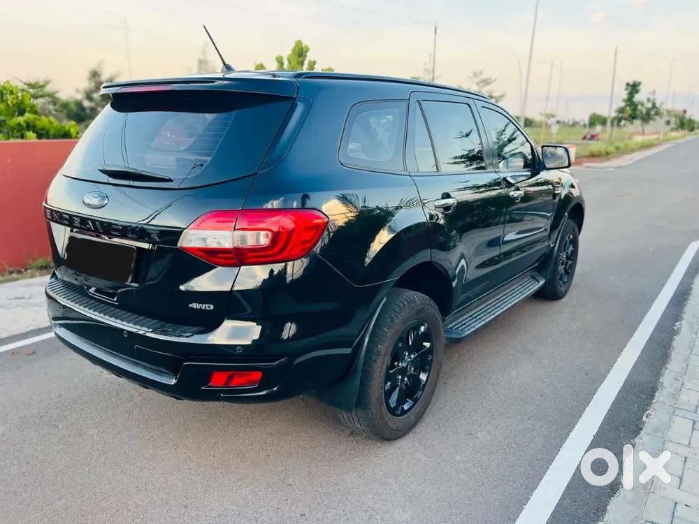 Ford Endeavour Car
