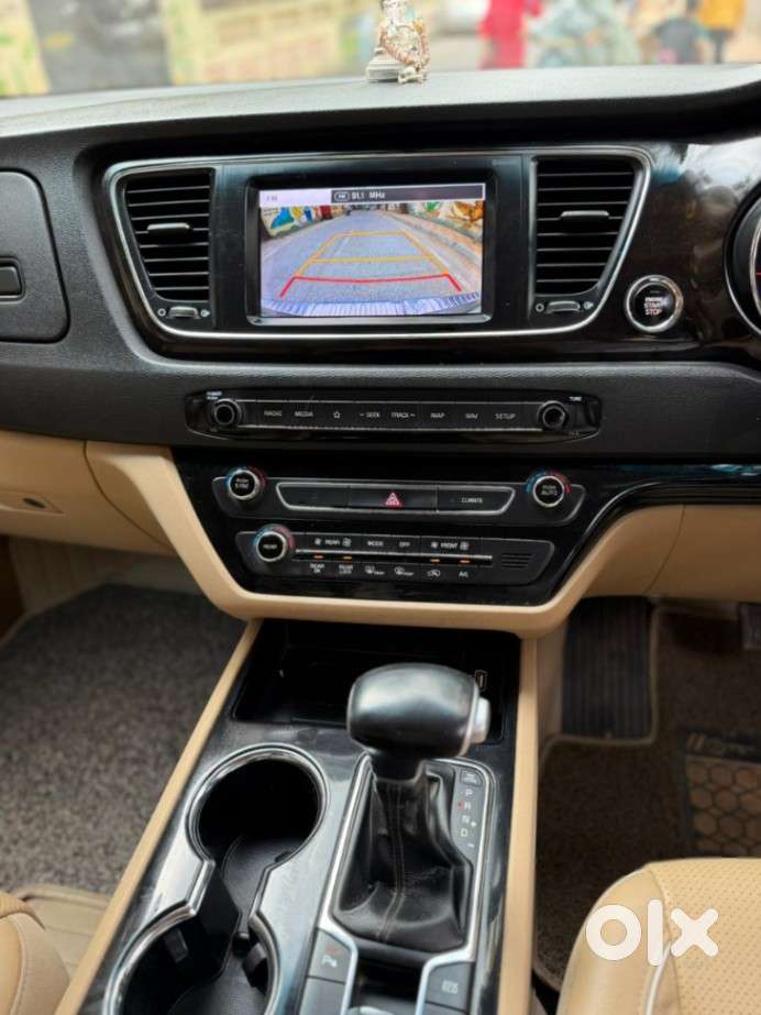 Kia Carnival Limousine Plus 7 Str, 2021, Diesel
