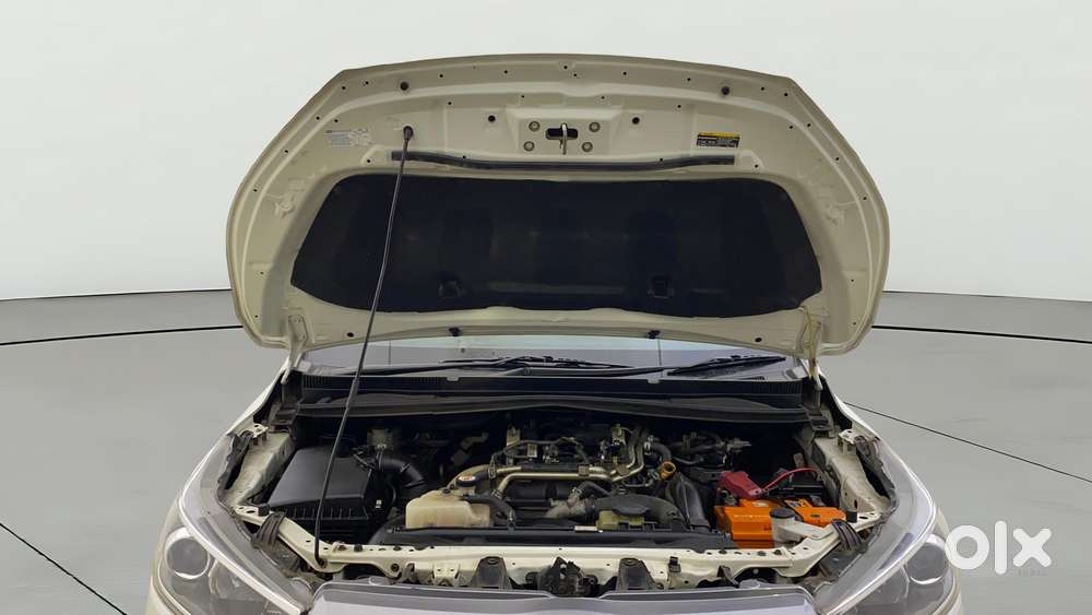 Toyota Innova Crysta 2.4 Vx Mt, 2017, Diesel