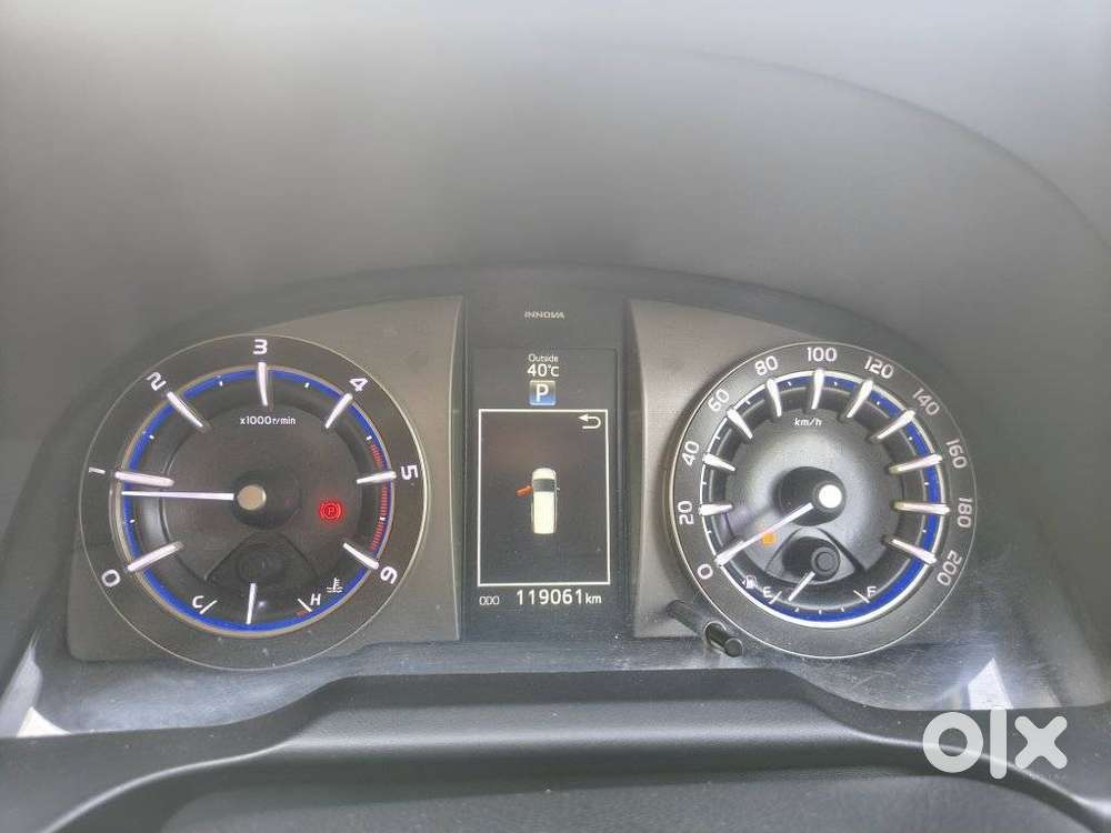 Toyota Innova Crysta 2.8z Automatic, 2016, Diesel