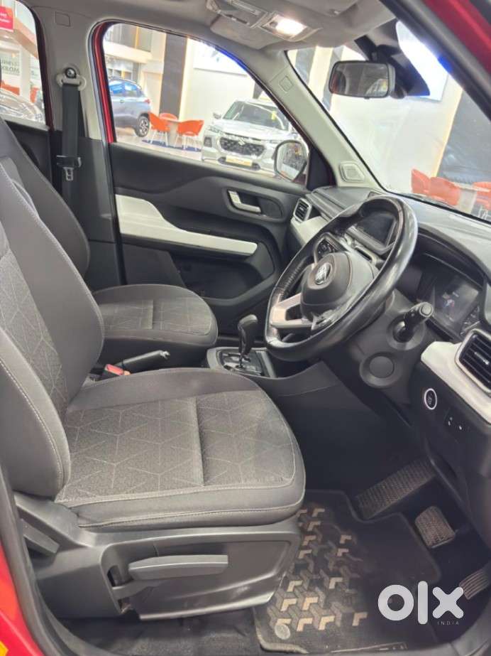 Tata Punch Creative Dual Tone Amt Sunroof, 2024, Petrol