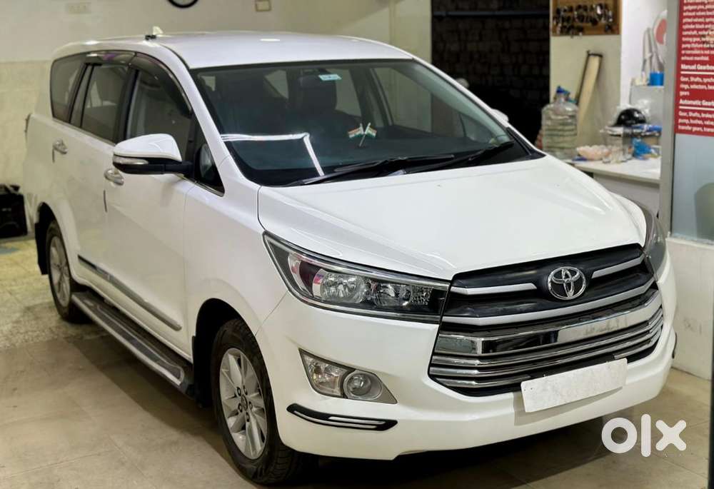 Toyota Innova Crysta 2.8 Gx At, 2016, Diesel