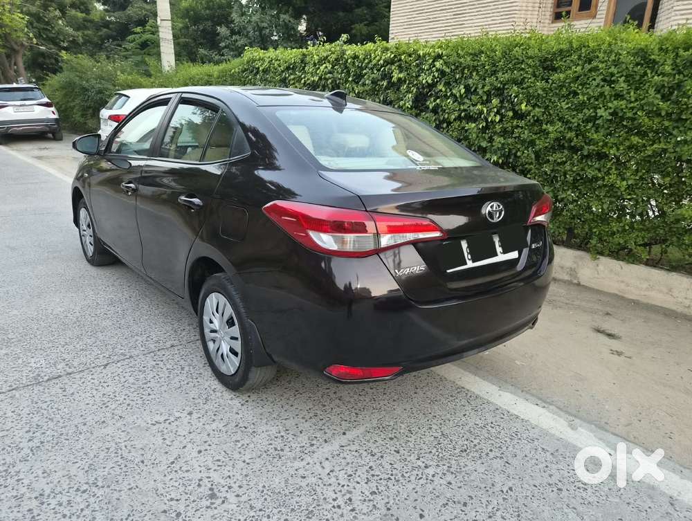 Toyota Yaris J Cvt, 2019, Petrol