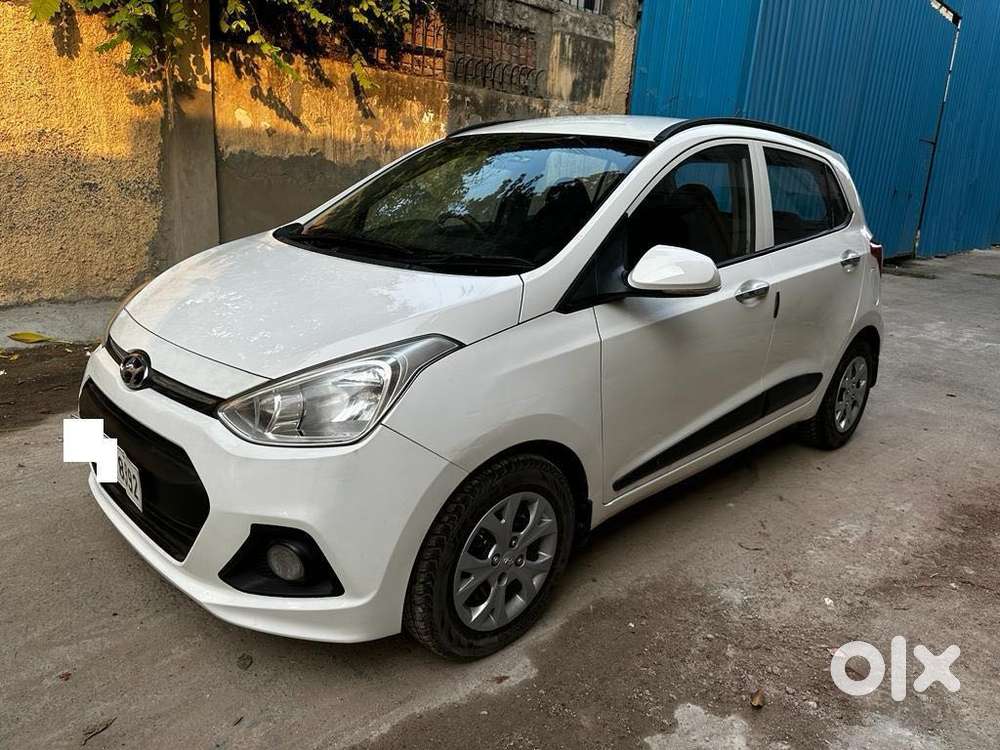 Hyundai Grand I10 Sportz Dual Tone 1.2 Crdi, 2018, Diesel