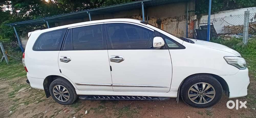 Toyota Innova [2013-2016] 2.5 V Diesel 7 Str, 2015, Diesel