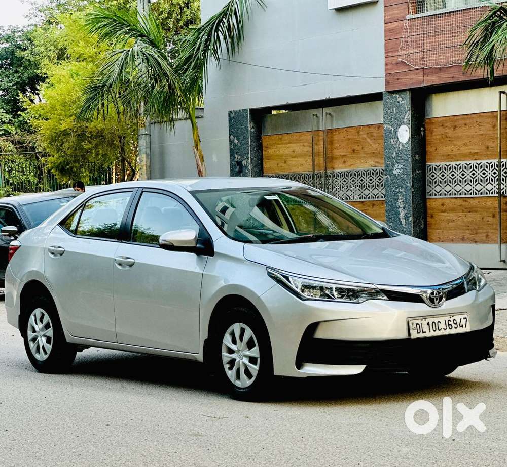 Toyota Corolla Altis 1.8 J, 2017, Petrol