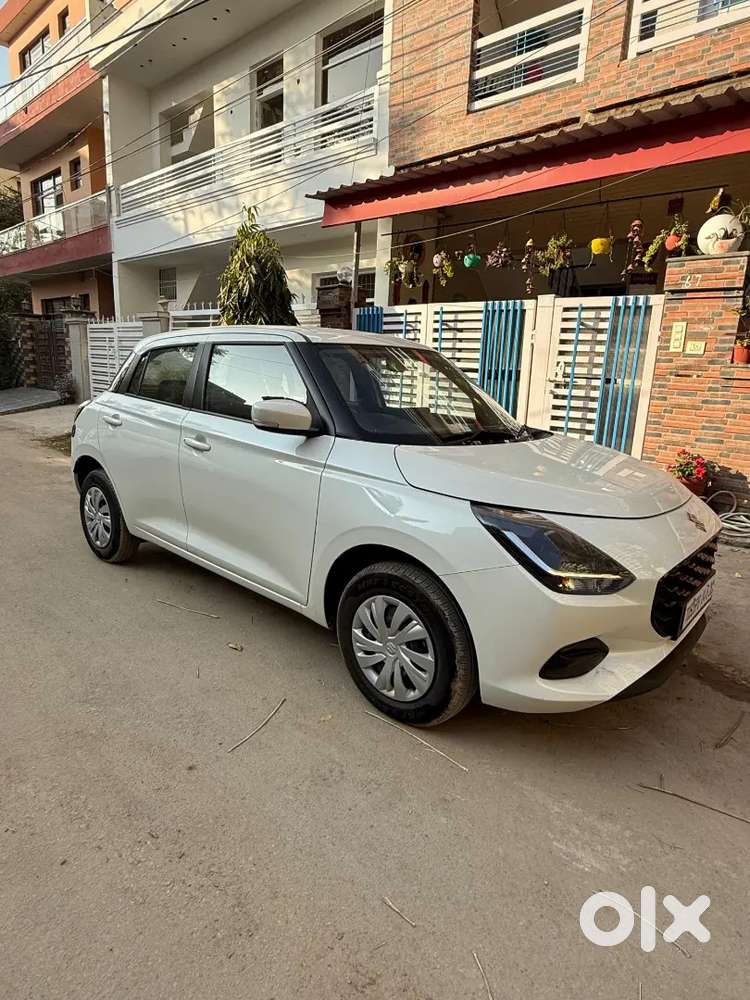 Maruti Suzuki Swift 2025 Cng Comercial Car With Yellow No. Plate
