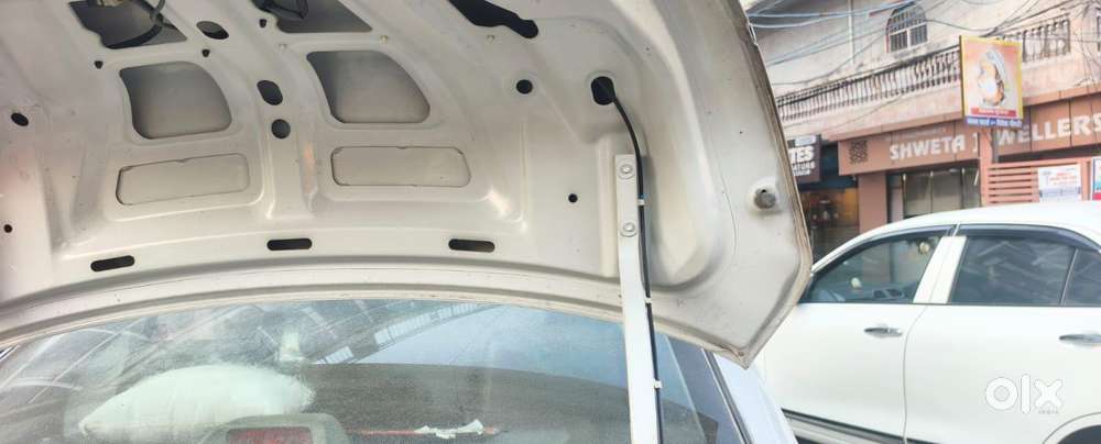 Maruti Suzuki Swift Dzire 1.3 Vxi, 2011, Petrol