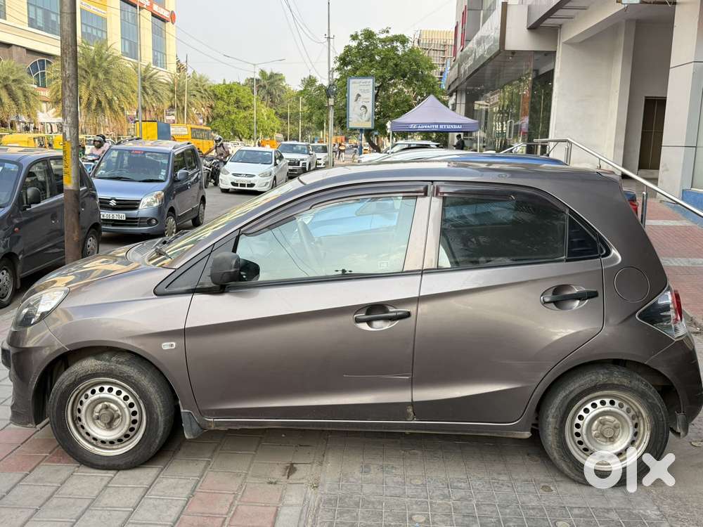 Honda Brio 2011-2013 V Mt, 2012, Petrol