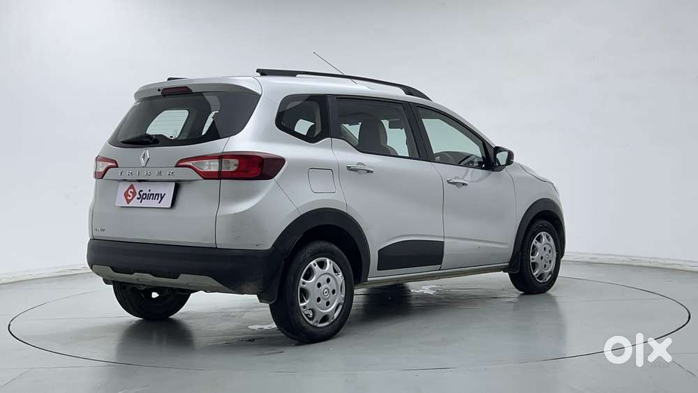 Renault Triber Rxz, 2023, Petrol