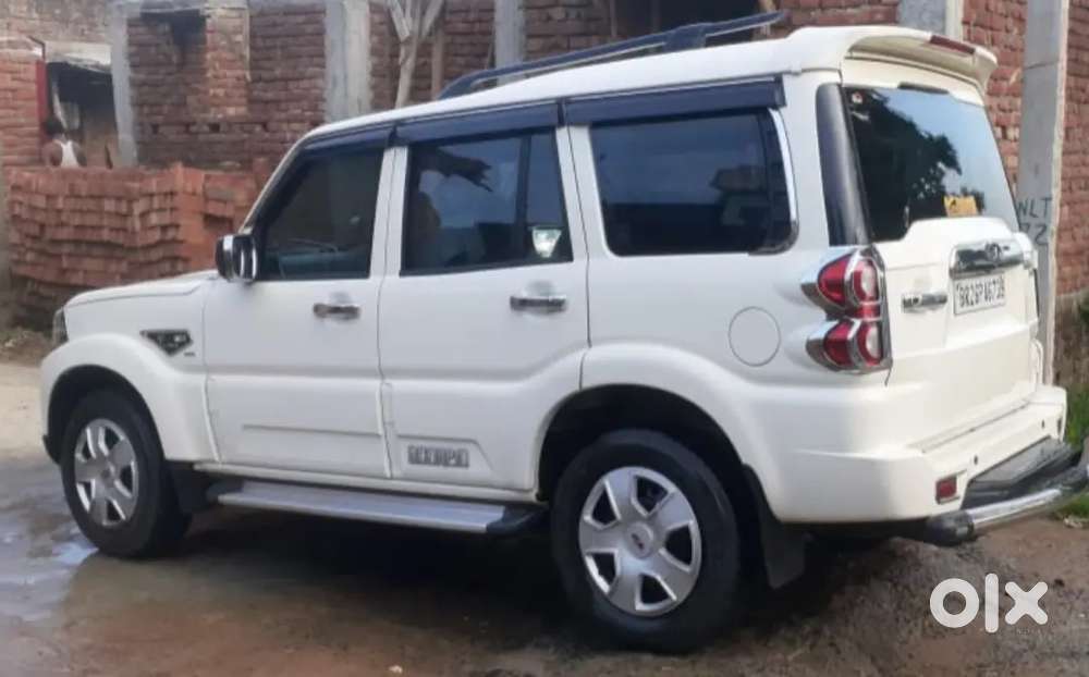 Mahindra Scorpio 2021 Diesel Well Maintained