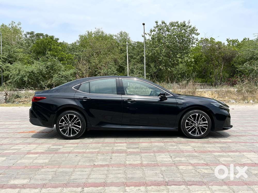 Toyota Camry Hybrid, 2025, Cng & Hybrids