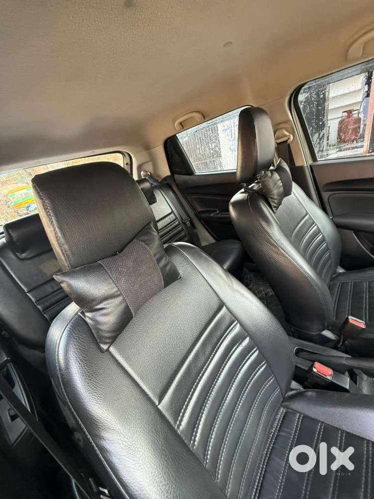 Maruti Suzuki Swift 2022 Petrol 75000 Km Driven