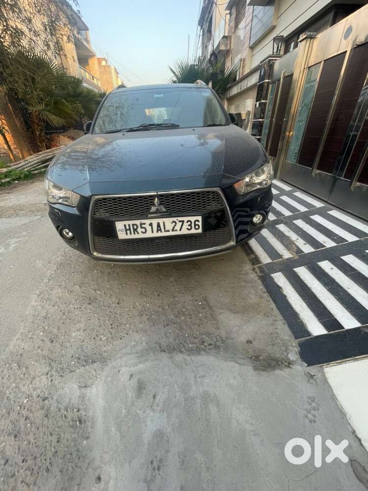 Mitsubishi Outlander 2011