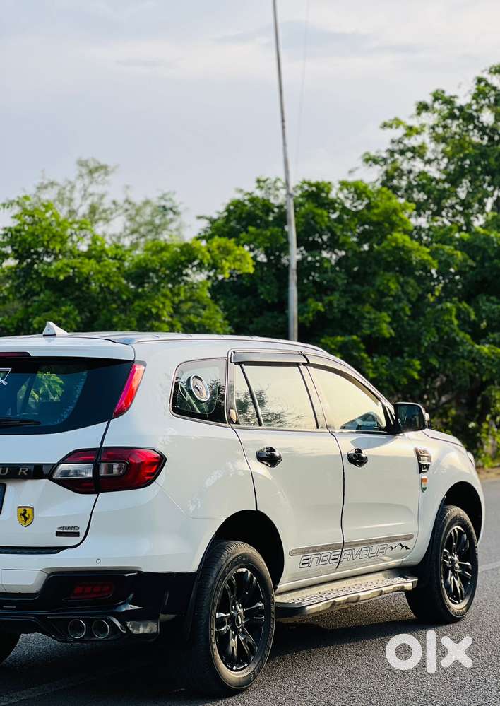 Ford Endeavour 3.2 Titanium At 4x4, 2016, Diesel