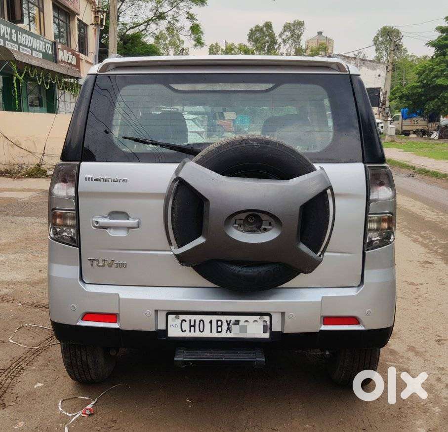 Mahindra Tuv 300 T10 Opt, 2019, Diesel
