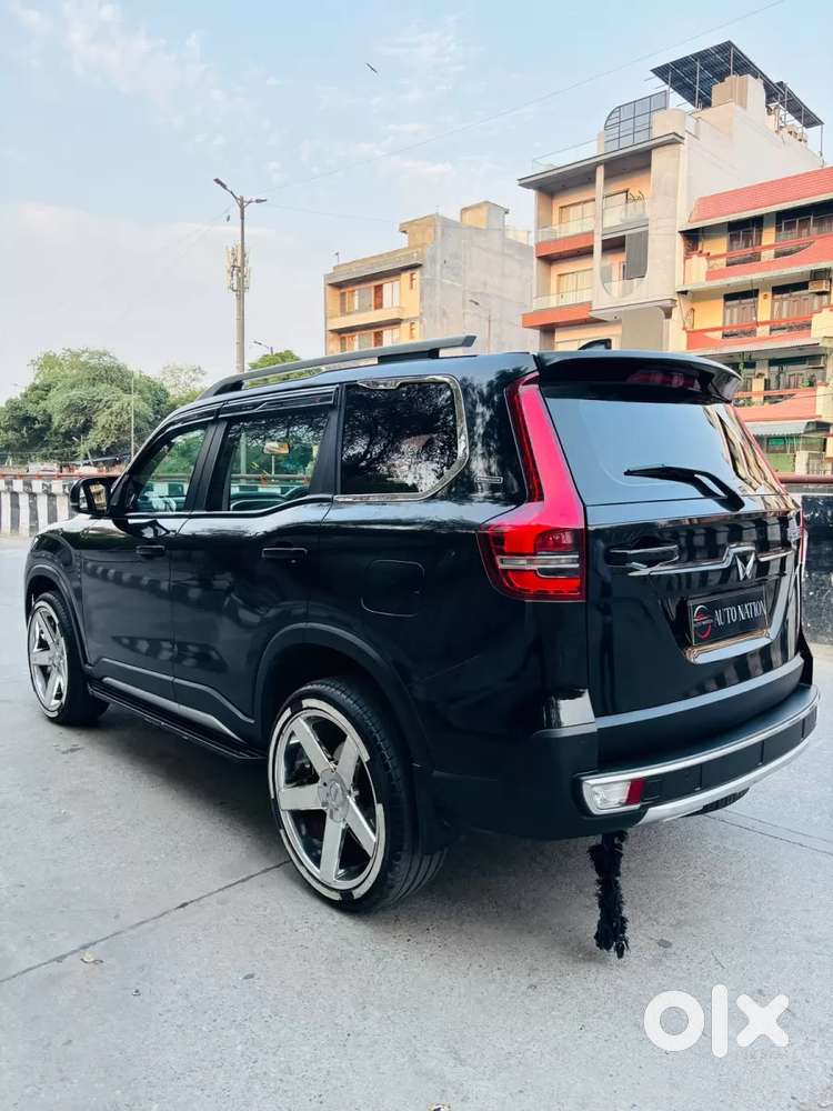 Mahindra Scorpio N Z2 Petrol Mt 7 Str, 2025, Petrol