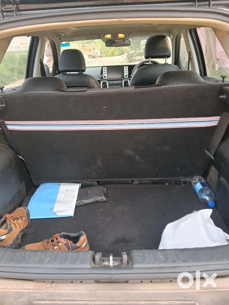 Kia Sonet 2024 Petrol 12400 Km Driven