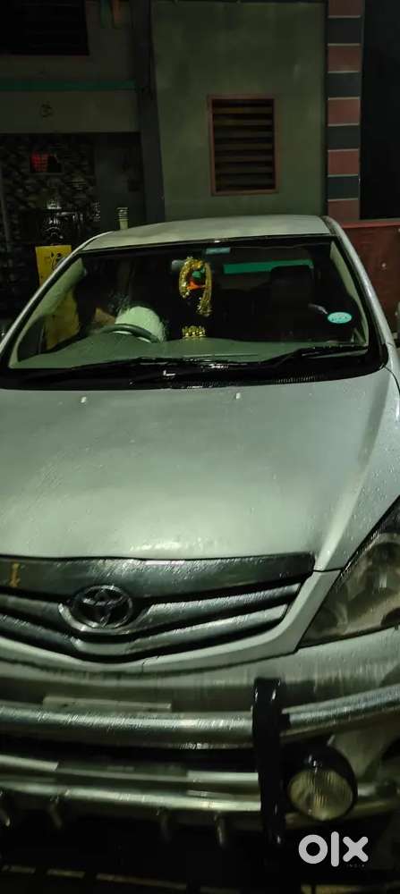 Toyota Innova Diesel 2011