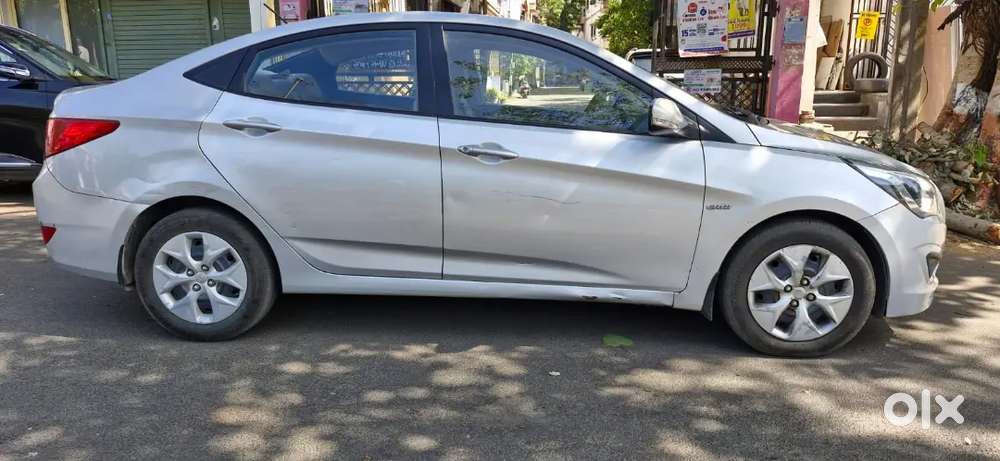 Hyundai Fluidic Verna 2015