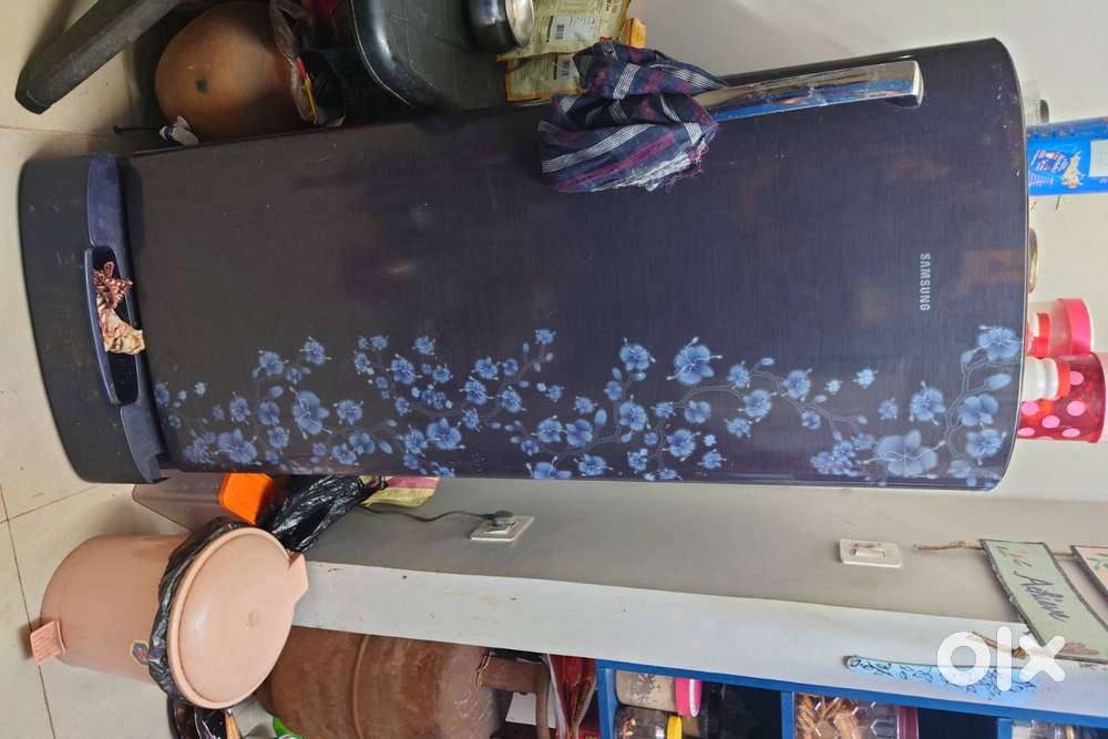 SAMSUNG 212 LITRE REFRIGERATOR