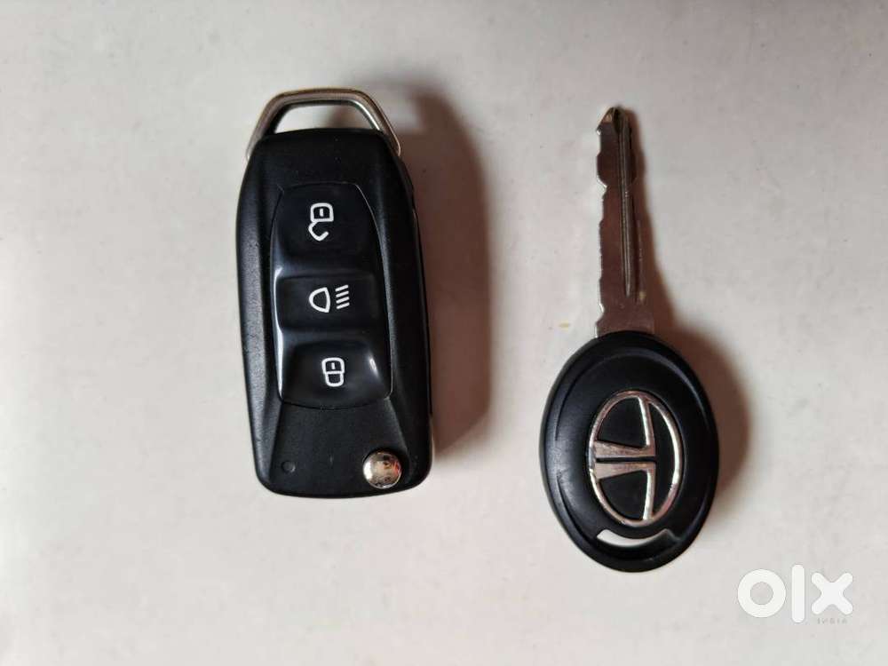Tata Tiago Car Xz 1.2 Revotran - Top End