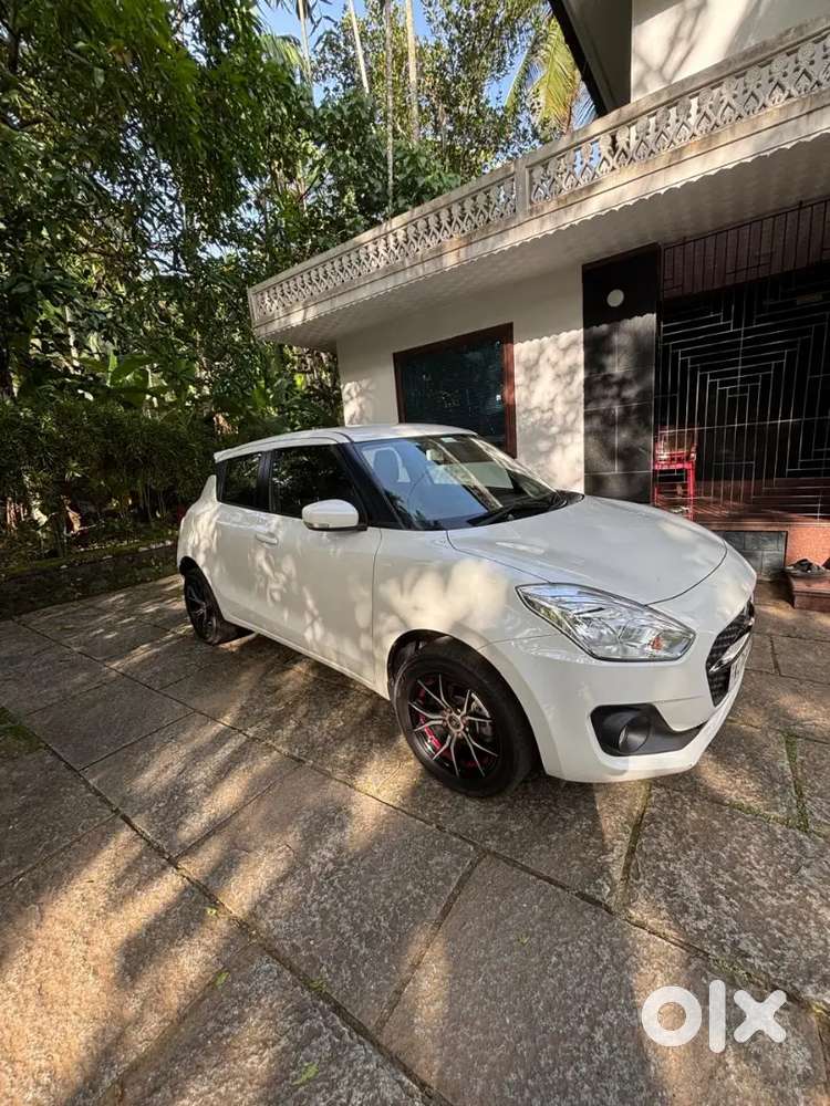 Maruti Suzuki Swift 2021 Petrol 30000 Km Driven