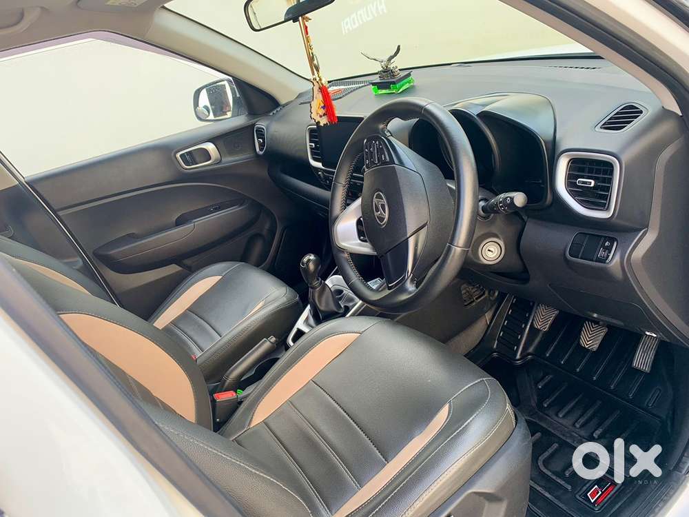 Hyundai Venue Petrol Manual 2021