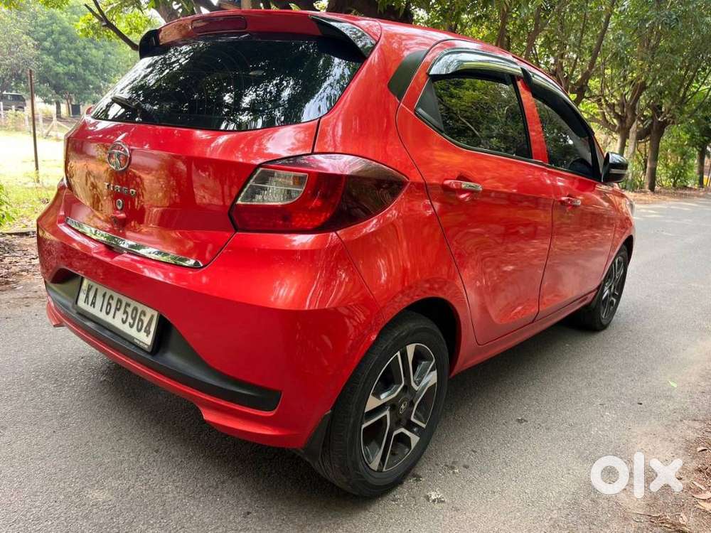 Tata Tiago 1.05 Revotorq Xz Plus Dualtone, 2023, Petrol
