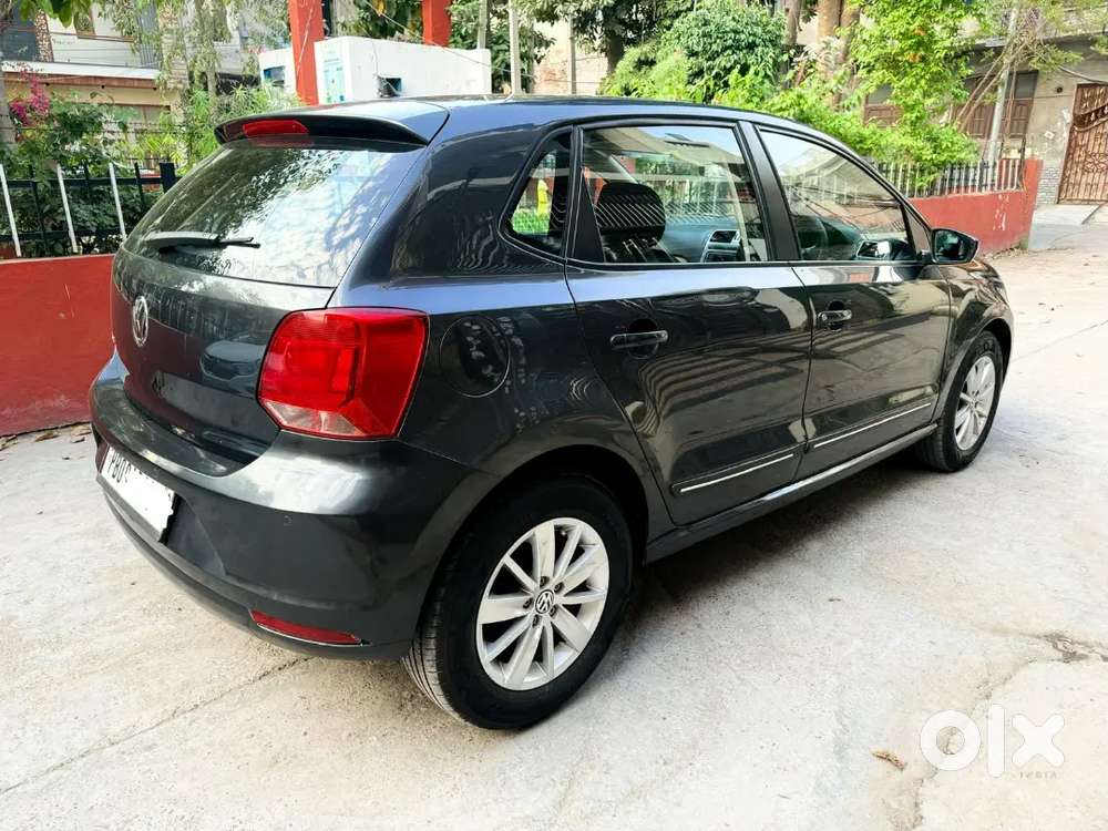 Volkswagen Polo 2017 Petrol 64000 Km Driven