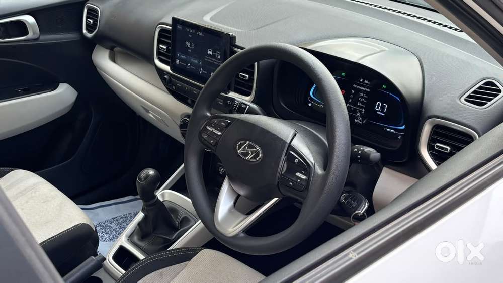 Hyundai Venue, 2025, Petrol