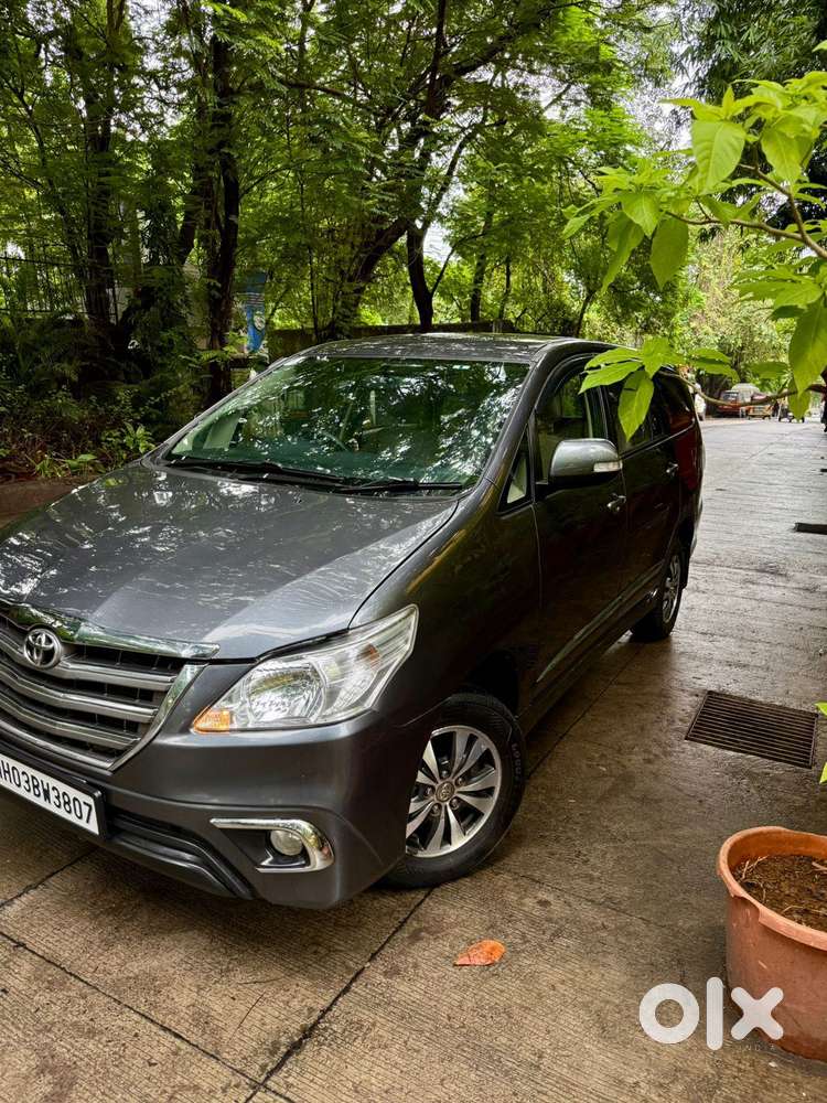 Toyota Innova 2.5 Vx 7 Str Bs-iii, 2015, Diesel